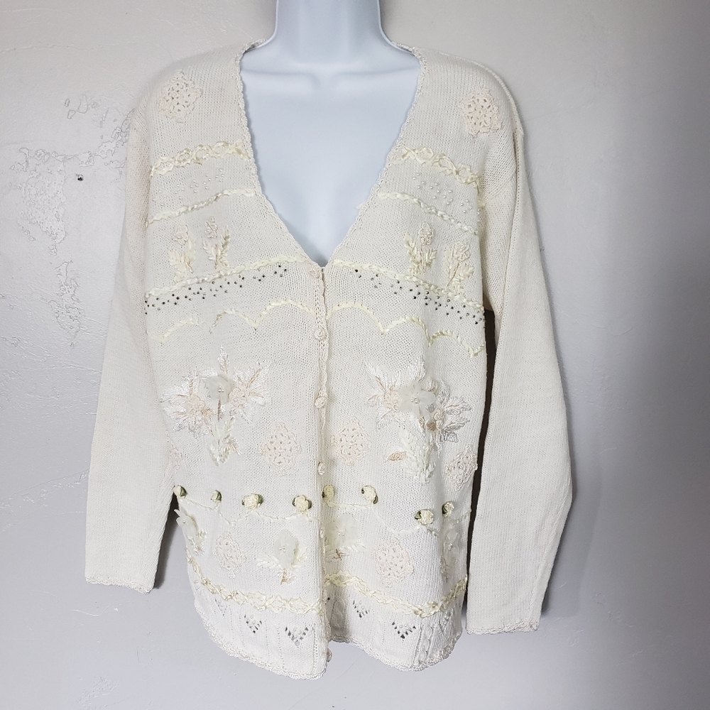 Heirloom Collectibles Vintage Medium Ivory Cardigan Sweater Satin Flowers Beaded